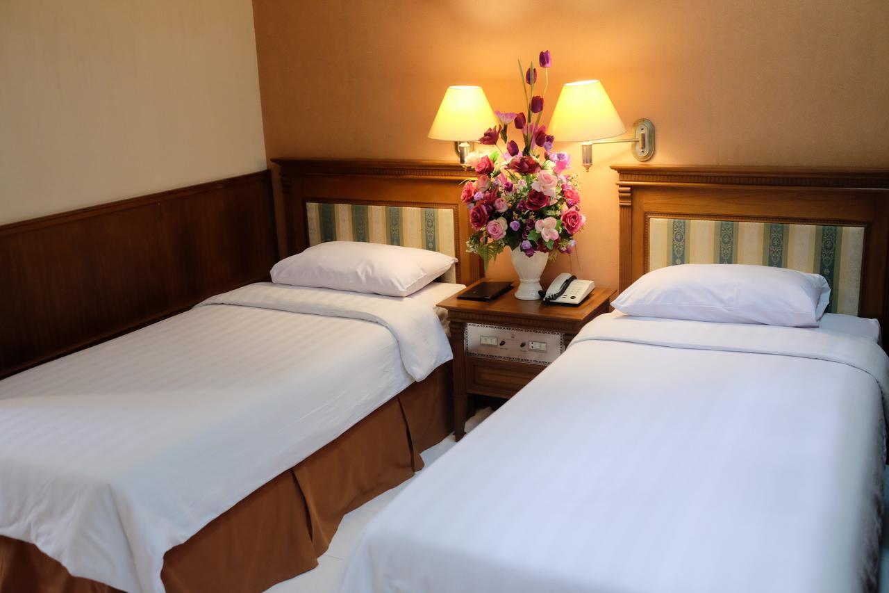 Sapta Nawa Resort 1 Gresik Экстерьер фото