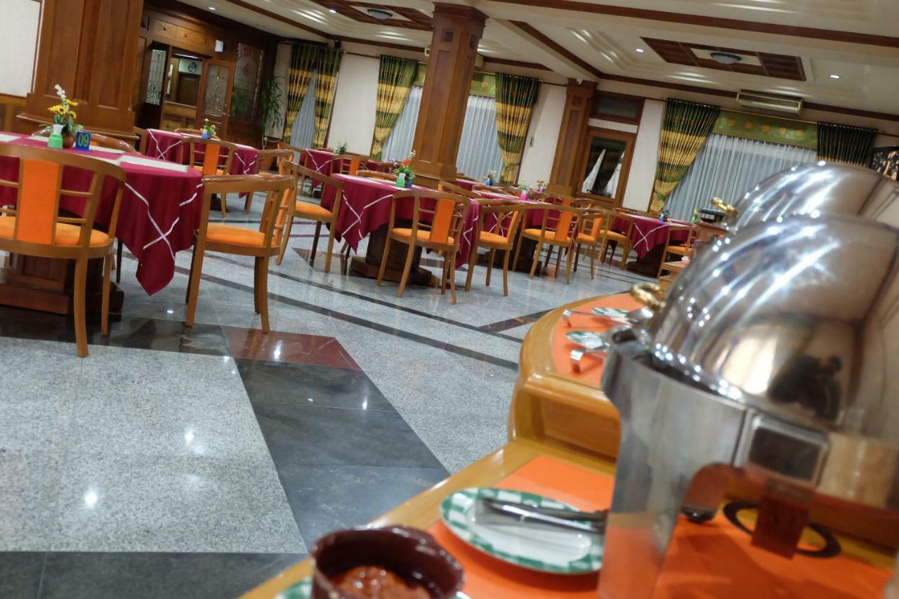 Sapta Nawa Resort 1 Gresik Экстерьер фото